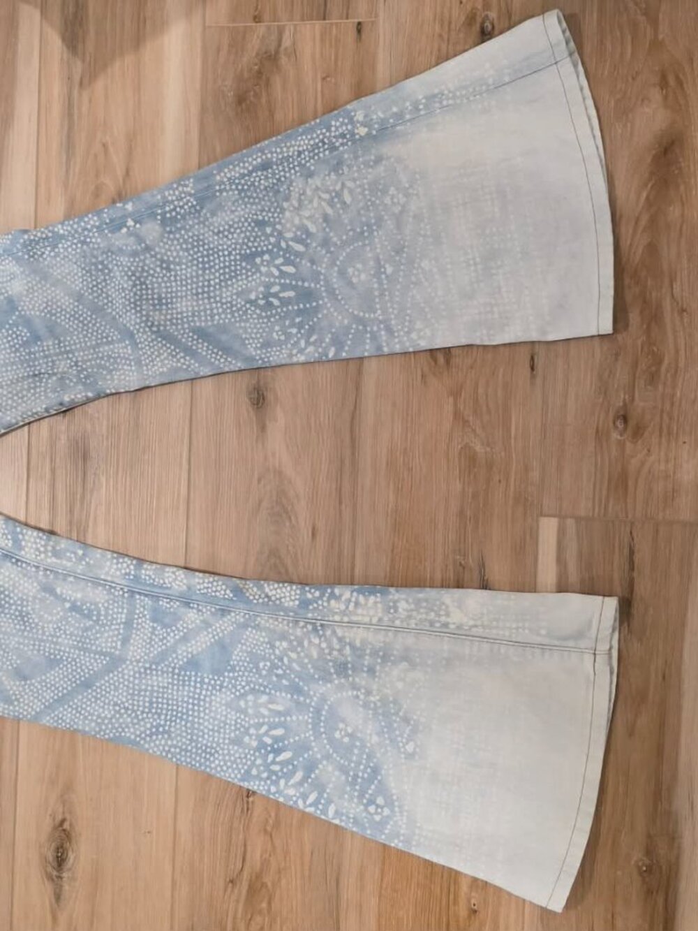 Free People Bali Flare - 26 - Picture 11 of 14